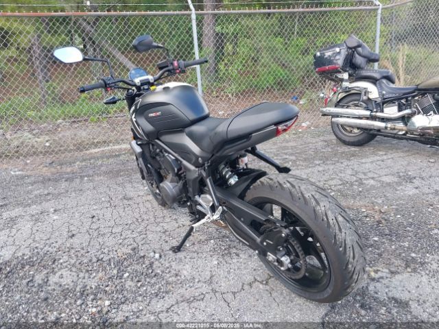 2023 TRIUMPH MOTORCYCLE TRIDENT 660 SMTL10UL6PTBG7986 Photo 2