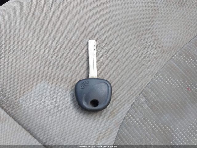KNADM4A35E6399057 KIA RIO LX