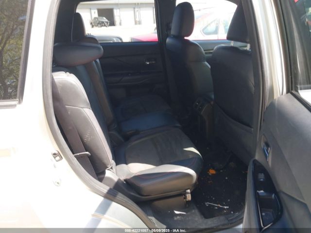2020 MITSUBISHI OUTLANDER JA4AD3A36LZ046820 Photo 7