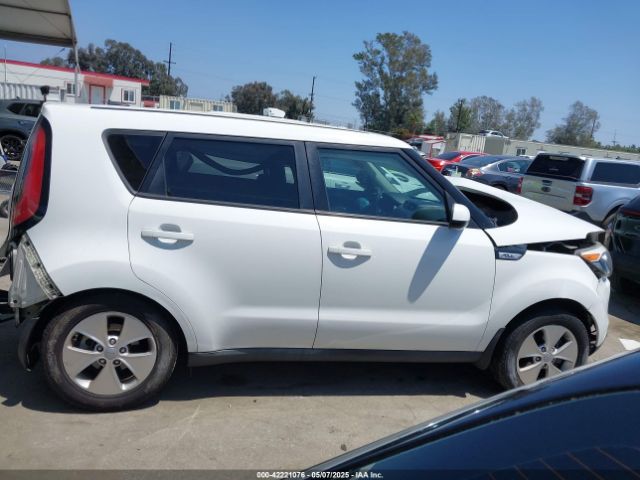 KNDJN2A24F7156611 KIA Soul