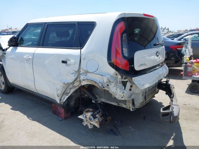 KNDJN2A24F7156611 KIA Soul