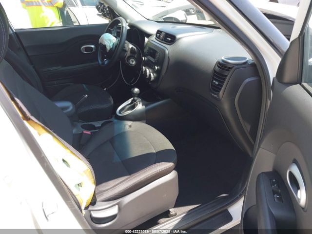 KNDJN2A24F7156611 KIA Soul
