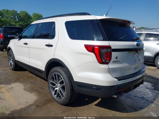 1FM5K8GT7JGB08652 Ford EXPLORER SPORT