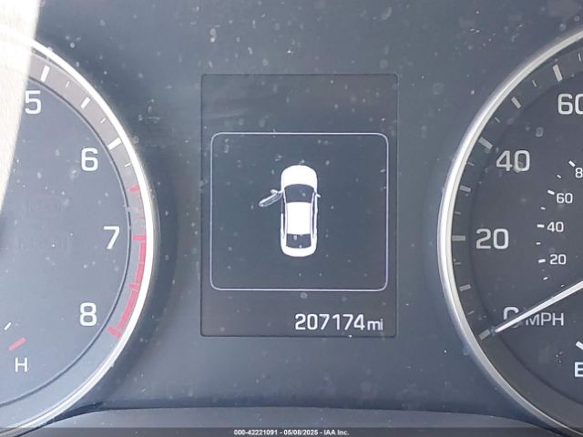 KMHD84LFXHU267017 Hyundai Elantra Limited