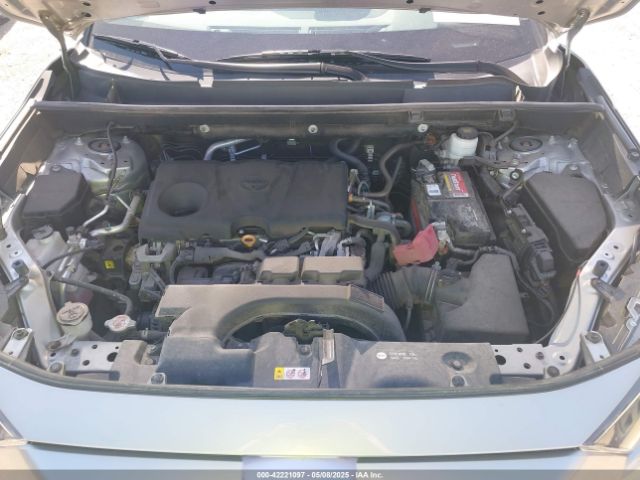 2T3G1RFVXLW101792 Toyota RAV4 LE