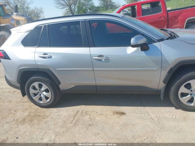 2T3G1RFVXLW101792 Toyota RAV4 LE