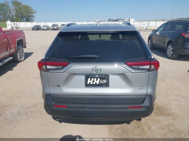 2T3G1RFVXLW101792 Toyota RAV4 LE