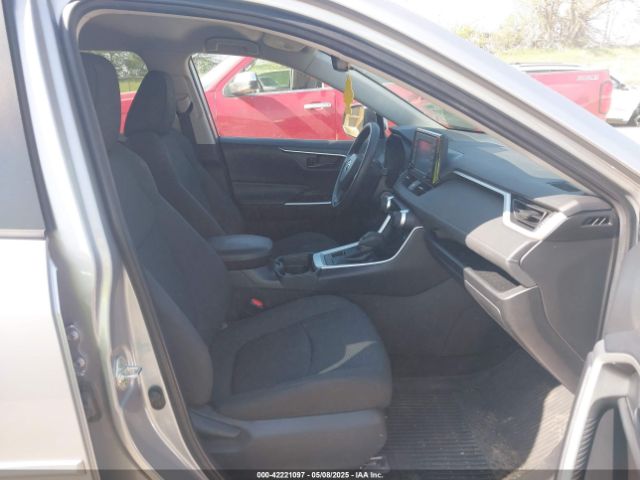 2T3G1RFVXLW101792 Toyota RAV4 LE