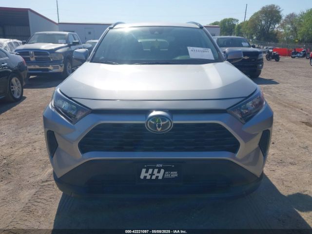 2T3G1RFVXLW101792 Toyota RAV4 LE