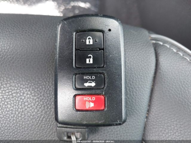 2T1BURHE9FC297477 Toyota Corolla Le Premium