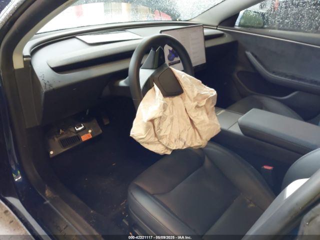 2025 TESLA MODEL 3 5YJ3E1EB4SF882440 Photo 4