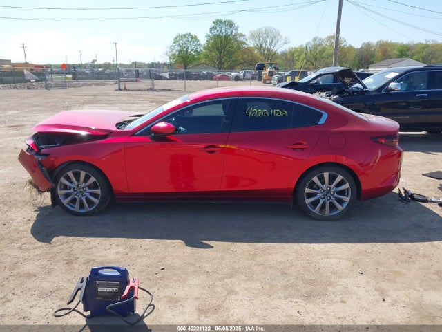 42221122 :رقم المزاد ، JM1BPBBL5M1345077 vin ، 2021 Mazda Mazda3 Select مزاد بيع
