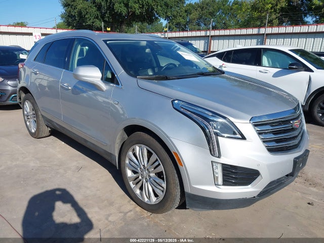 2019 CADILLAC XT5 1GYKNFRSXKZ120415 Photo 0
