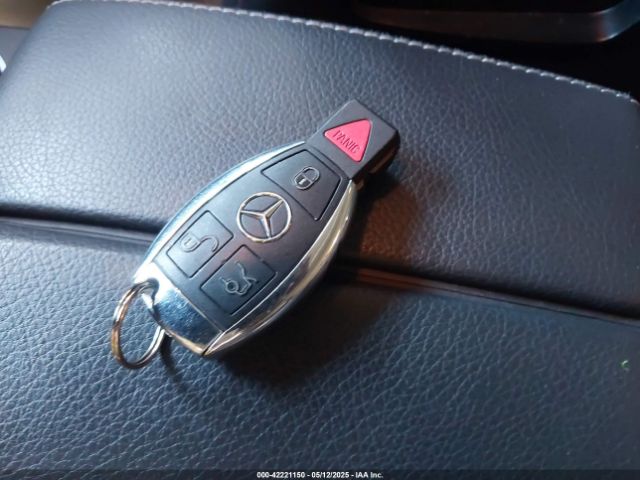 WDCGG8JB3FG440720 Mercedes-Benz Glk 350 4matic
