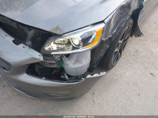 YV140MTL3H2427908 Volvo S60 T5 Dynamic