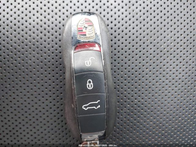 WP1AF2A55JLB70894 Porsche Macan Turbo