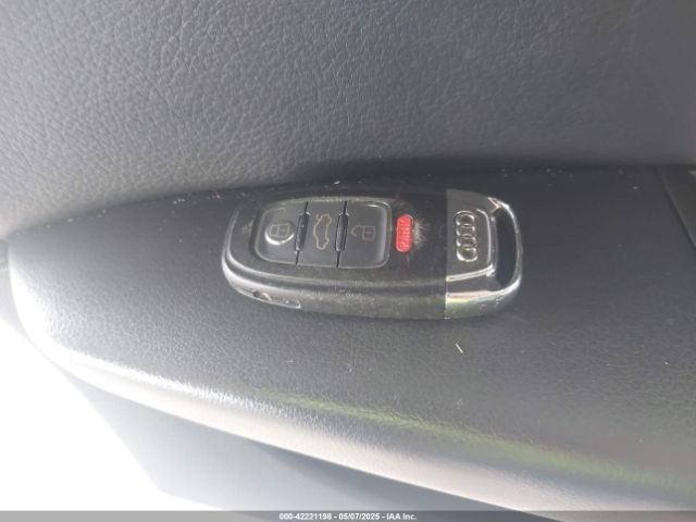 WA1LFAFP7EA104468 Audi Q5 2.0t Premium