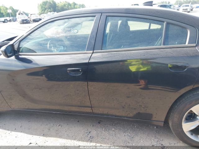 2C3CDXHG8FH789616 Dodge Charger Sxt
