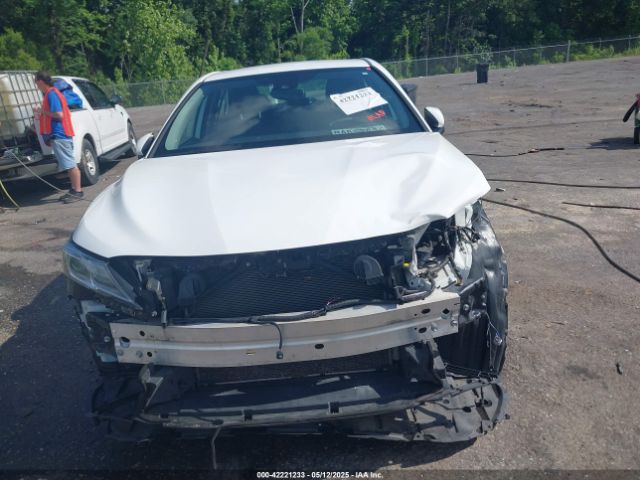 4T1B11HK8KU708943 Toyota CAMRY SE