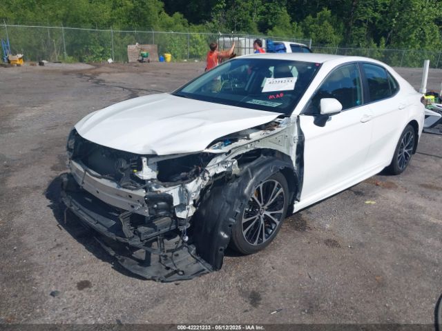 4T1B11HK8KU708943 Toyota CAMRY SE