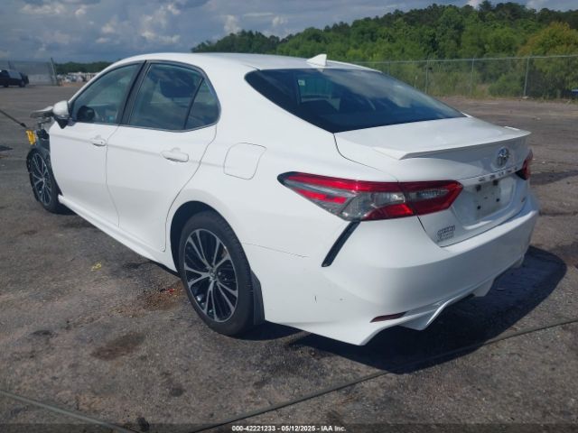 4T1B11HK8KU708943 Toyota CAMRY SE