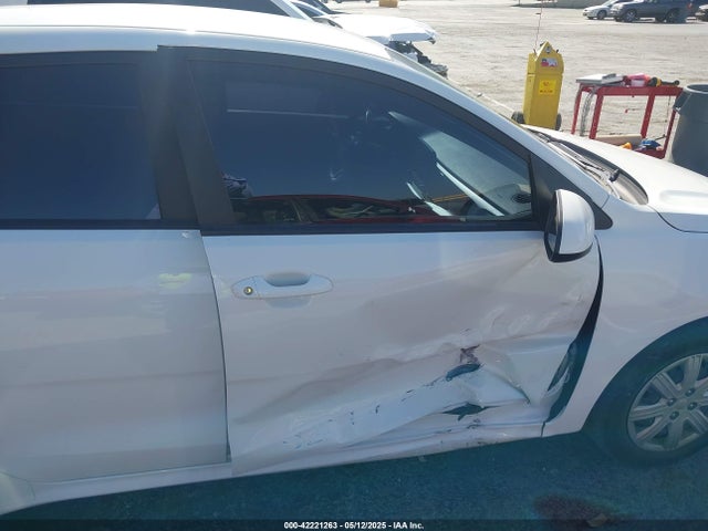 3KPA24ADXNE496401 KIA RIO LX