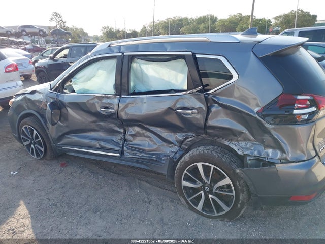 JN8AT2MT7JW468550 Nissan Rogue Sl