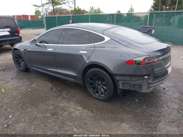 2016 TESLA MODEL S 5YJSA1E17GF174544 Photo 2