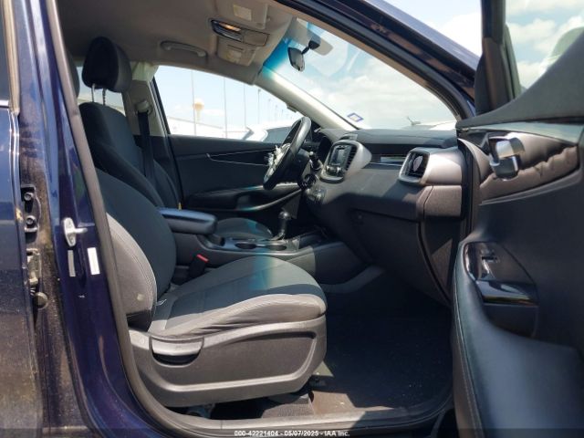 5XYPG4A57GG039491 KIA Sorento 3.3l Lx