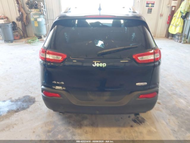 1C4PJMCS2EW219949 Jeep Cherokee Latitude