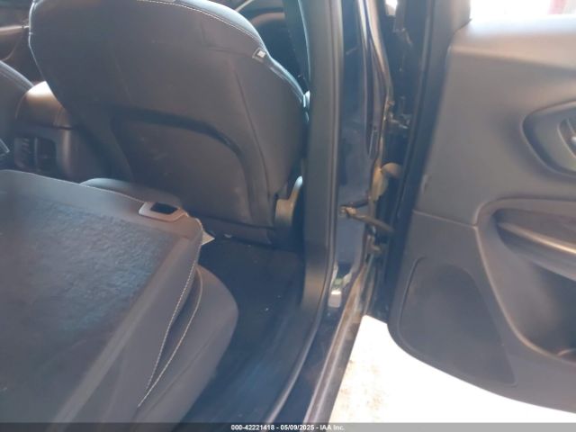1C4PJMCS2EW219949 Jeep Cherokee Latitude