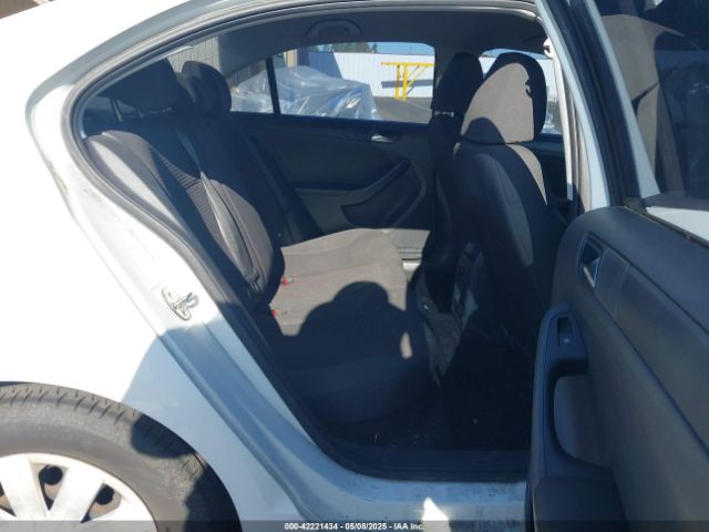3VW2K7AJ9FM297260 Volkswagen Jetta 2.0l S