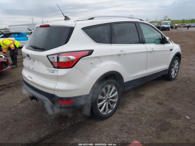 1FMCU9J91JUD03295 Ford Escape Titanium