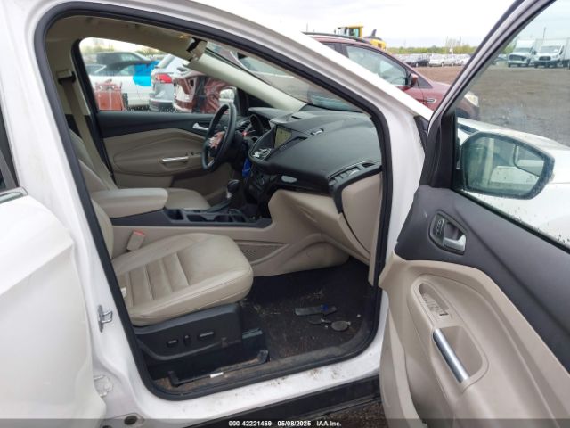 1FMCU9J91JUD03295 Ford Escape Titanium