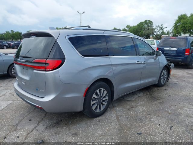 2021 CHRYSLER PACIFICA HYBRID 2C4RC1L79MR594547 Photo 3
