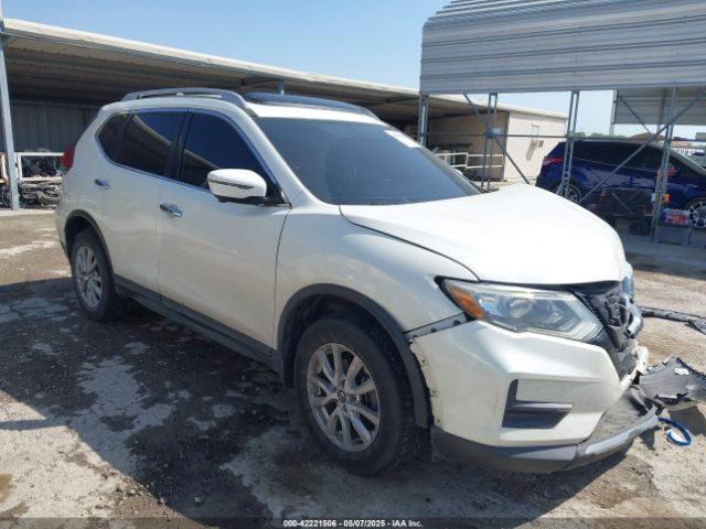 2017 NISSAN ROGUE 5N1AT2MV8HC814318