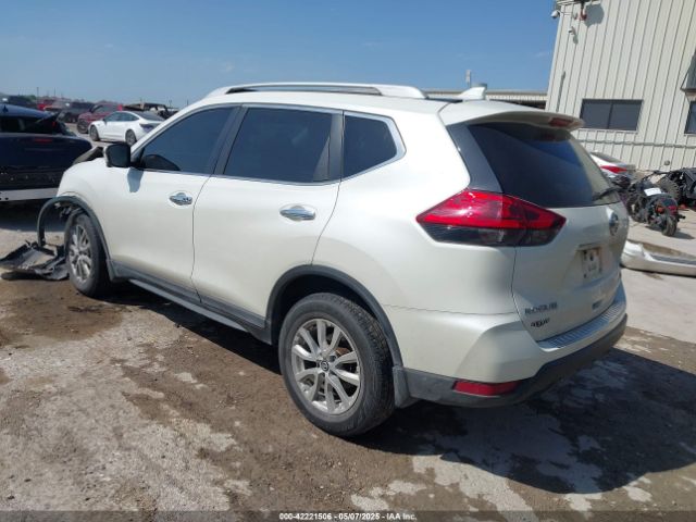2017 NISSAN ROGUE 5N1AT2MV8HC814318 Photo 2