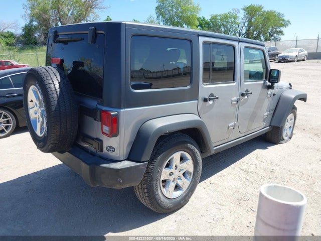 1C4BJWDG2HL678338 Jeep Wrangler