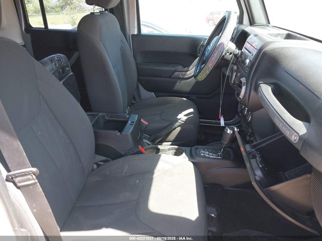 1C4BJWDG2HL678338 Jeep Wrangler