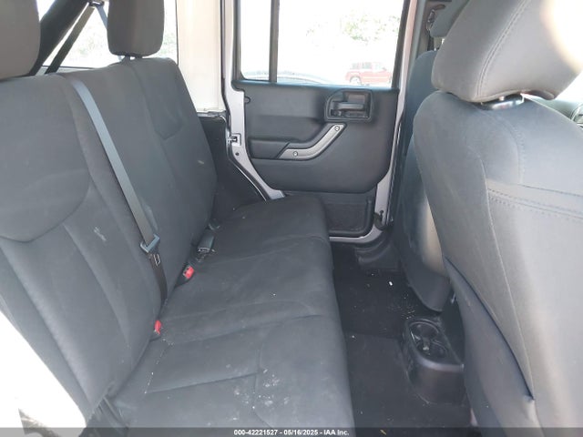 1C4BJWDG2HL678338 Jeep Wrangler