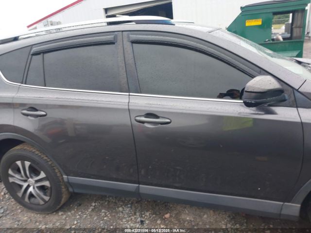 JTMZFREV1JJ734124 Toyota RAV4 LE