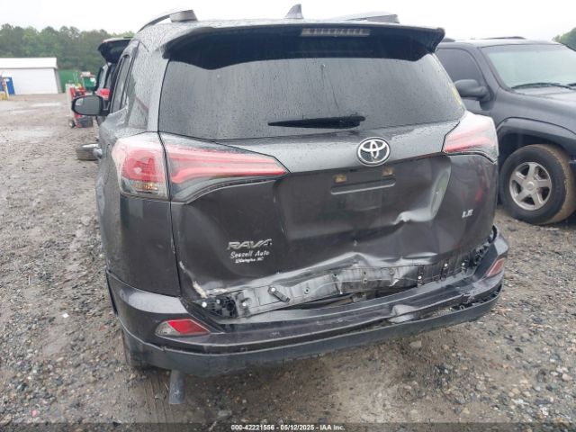 JTMZFREV1JJ734124 Toyota RAV4 LE