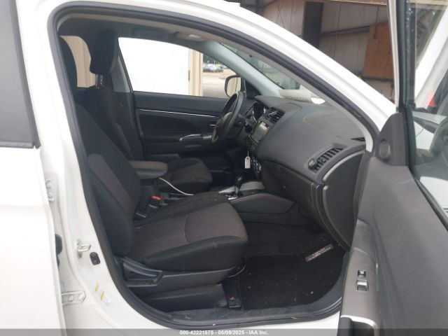 2019 MITSUBISHI OUTLANDER SPORT JA4AP3AU3KU031574 Photo 4