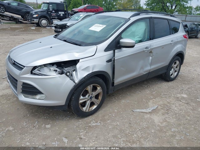 1FMCU9GX7GUA30491 Ford ESCAPE SE