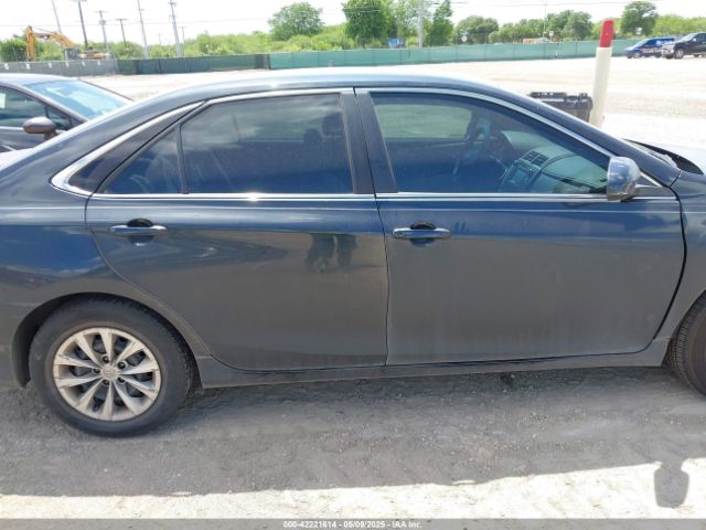 4T1BF1FK1HU268111 Toyota CAMRY LE