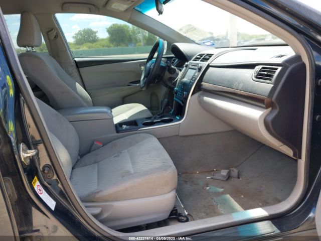 4T1BF1FK1HU268111 Toyota CAMRY LE