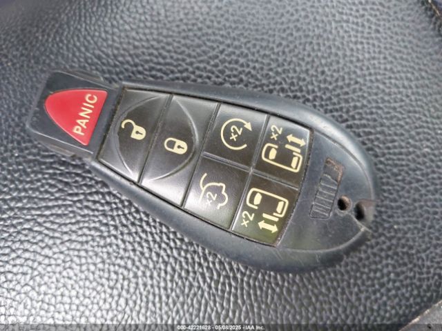 2C4RDGCG3KR647353 Dodge Grand Caravan Sxt
