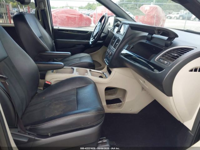 2C4RDGCG3KR647353 Dodge Grand Caravan Sxt