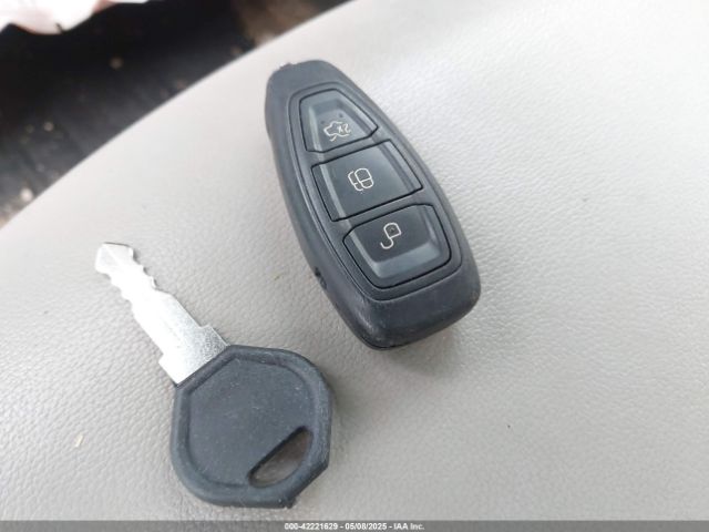 3FADP4FJ8EM165941 Ford Fiesta Titanium
