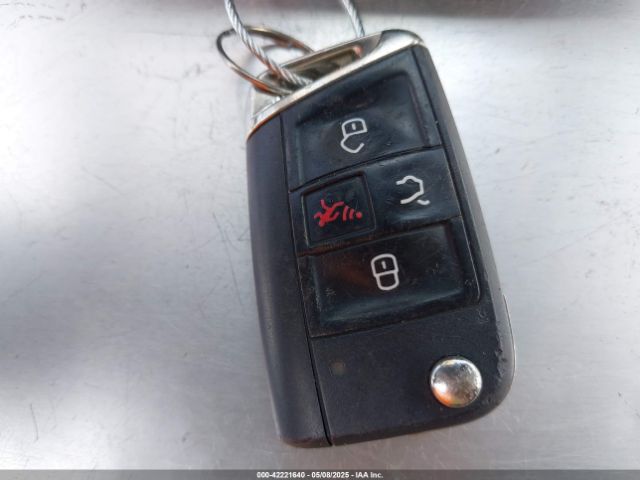 2020 VOLKSWAGEN TIGUAN 3VV3B7AX6LM114437 Photo 10